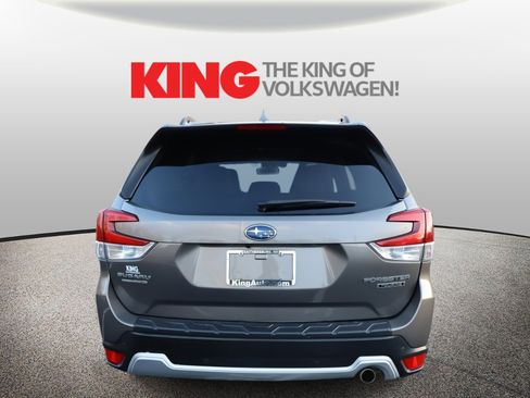Used 2020 Subaru Forester Touring image 4