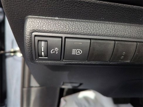 Used 2025 Toyota Corolla LE image 15