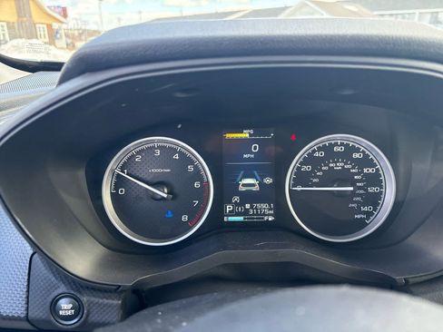 Used 2023 Subaru Forester Limited w/ Popular Package #3 image 11