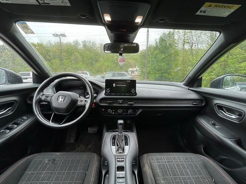 Used 2024 Honda HR-V Sport image 8