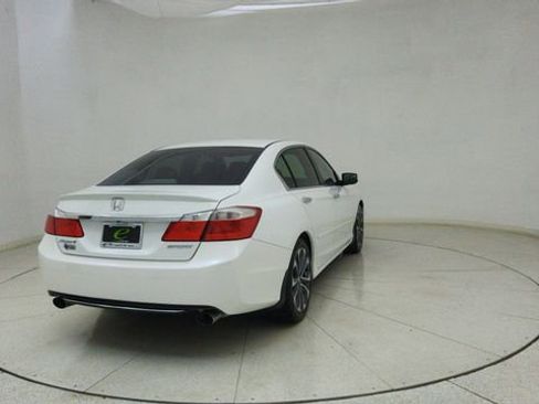 Used 2015 Honda Accord Sport image 65