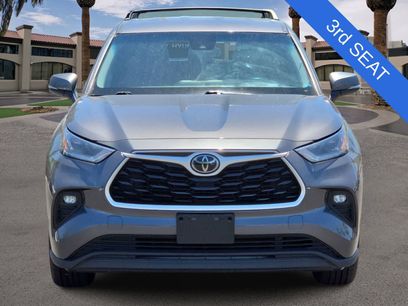Used 2021 Toyota Highlander LE