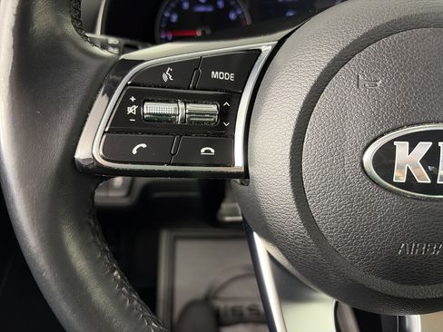 Certified 2019 Kia Forte S image 15