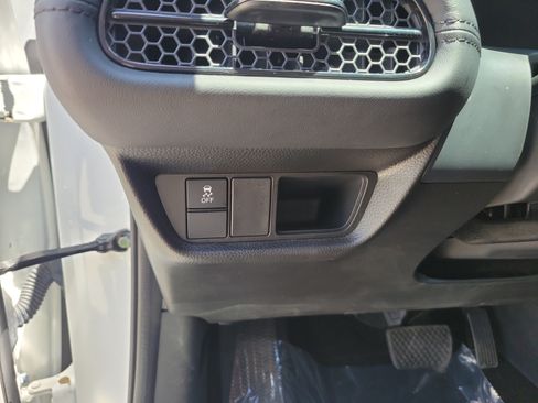 Used 2025 Honda HR-V LX image 22