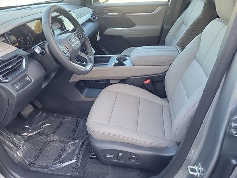 New 2026 GMC Acadia Elevation w/ Elevation Premium Package FWD image 9