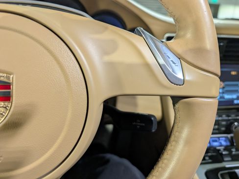Certified 2014 Porsche 911 Carrera 4S AWD/4WD image 28