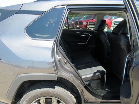 Used 2022 Toyota RAV4 Limited AWD/4WD image 17