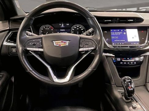 Used 2020 Cadillac XT6 Premium Luxury AWD/4WD image 9