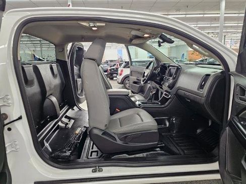 Used 2022 Chevrolet Colorado W/T w/ WT Convenience Package AWD/4WD image 26