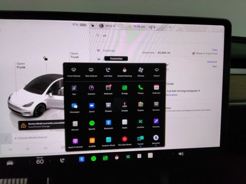 Used 2022 Tesla Model Y Performance image 22