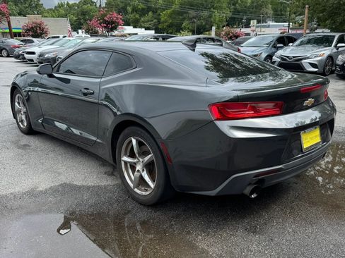 Used 2016 Chevrolet Camaro LT RWD image 8