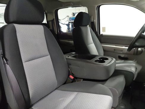 Used 2008 Chevrolet Silverado 2500 W/T AWD/4WD image 21