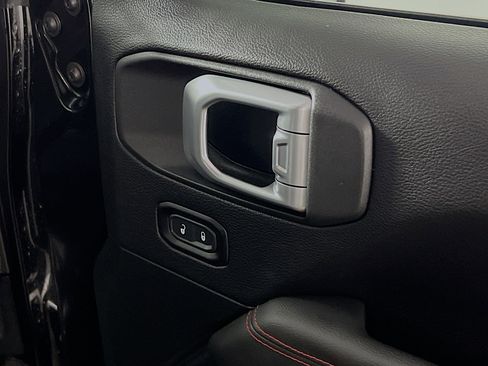 Used 2020 Jeep Gladiator Rubicon image 32