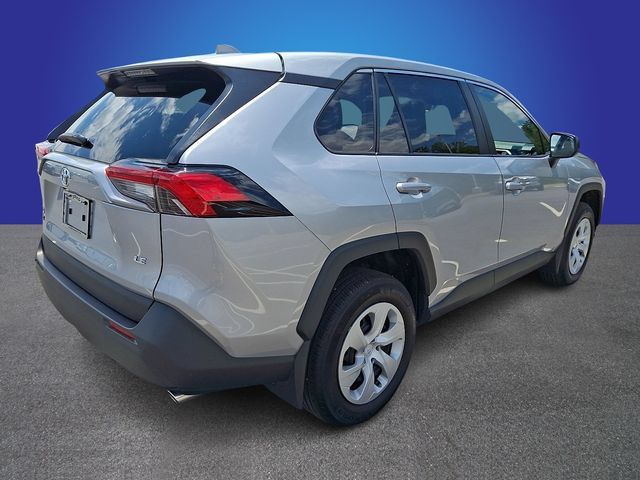 Used 2025 Toyota RAV4 LE FWD image 4