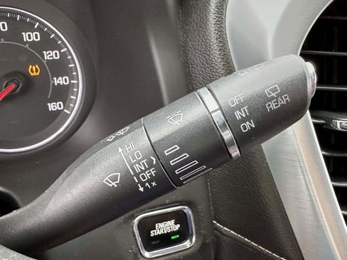 Used 2018 GMC Acadia SLE AWD/4WD image 27