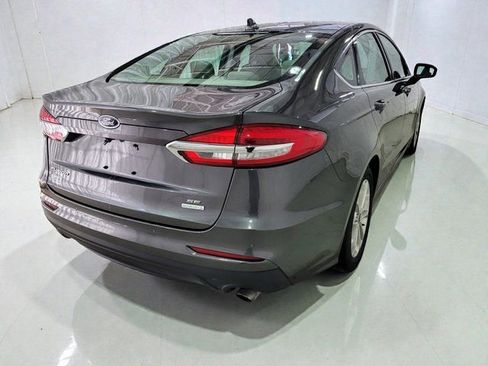 Used 2019 Ford Fusion SE image 20