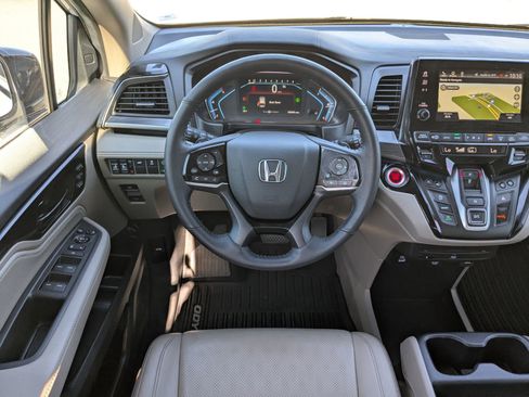 Used 2024 Honda Odyssey Elite image 20