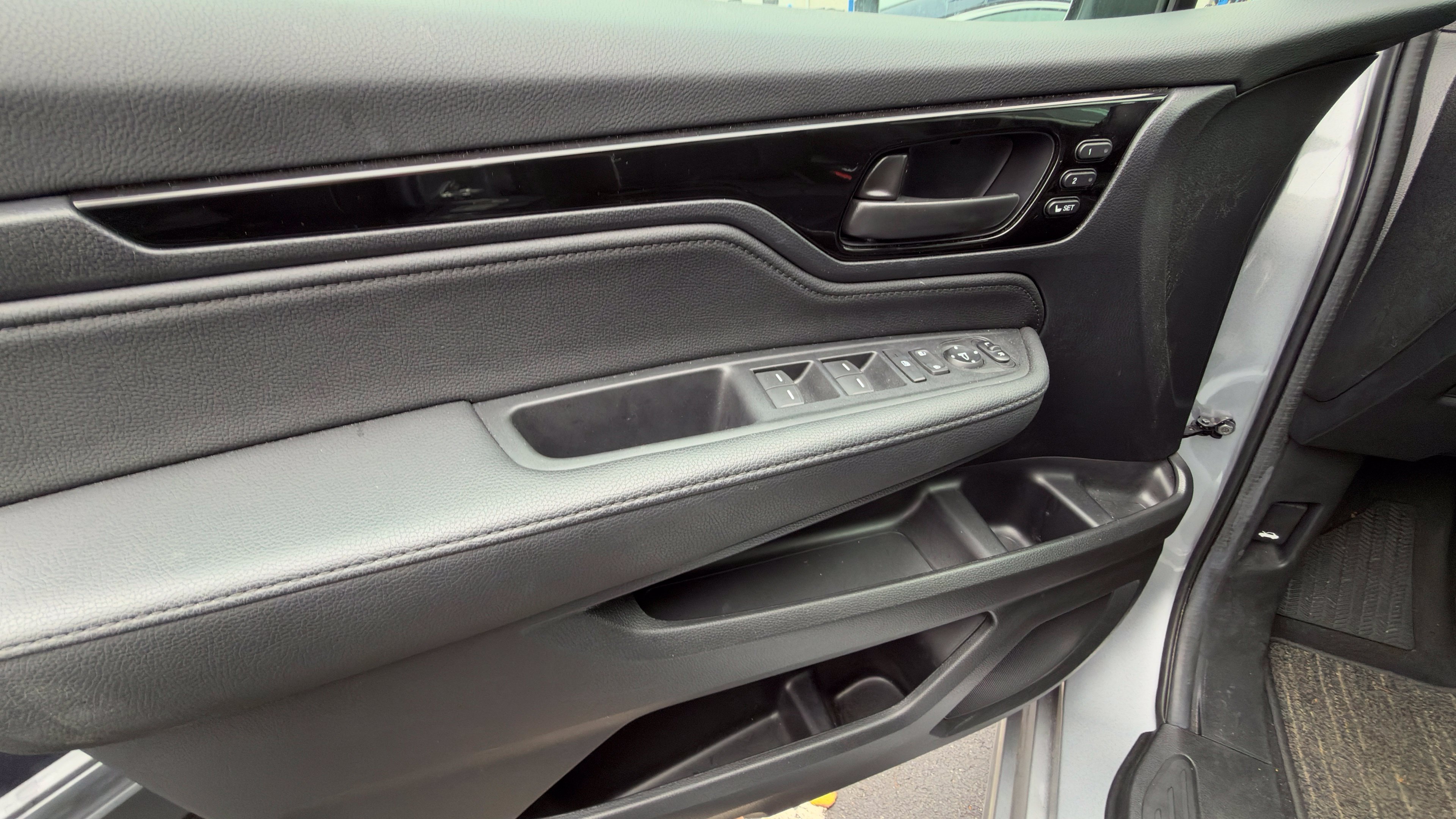 Used 2026 Honda Odyssey Touring image 6
