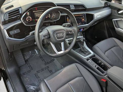 Certified 2022 Audi Q3 2.0T Premium Plus AWD/4WD image 10
