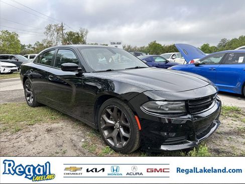 Used 2019 Dodge Charger SXT w/ Plus Group image 1