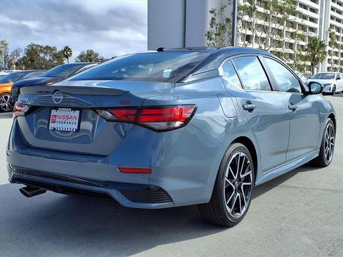 New 2025 Nissan Sentra SR image 8