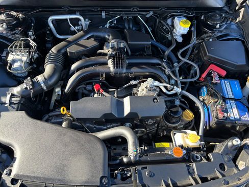 Used 2019 Subaru Outback 2.5i Premium image 13