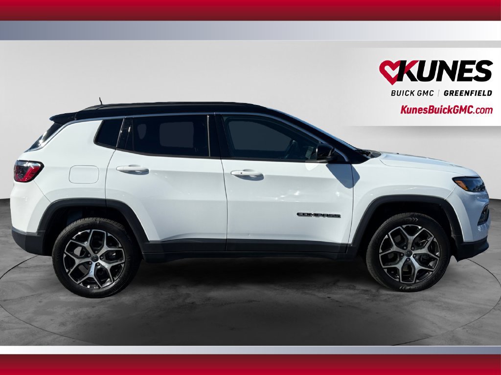 Used 2025 Jeep Compass Limited AWD/4WD image 12