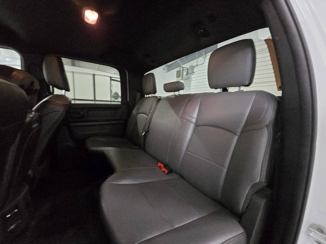 Used 2024 RAM 2500 Tradesman w/ Chrome Appearance Group AWD/4WD image 18