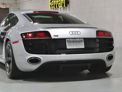 Used 2011 Audi R8 V10 AWD/4WD image 41