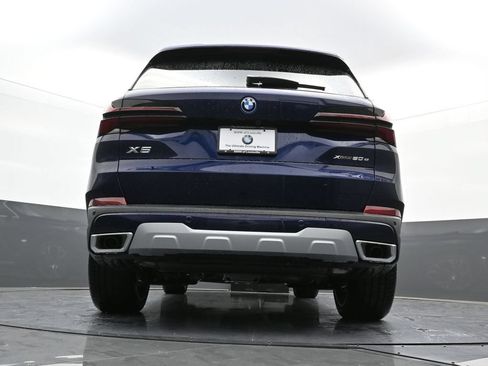Used 2026 BMW X5 xDrive50e AWD/4WD image 30