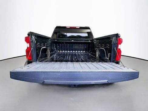 Used 2025 Chevrolet Silverado 1500 Custom Trail Boss w/ LPO, Dark Essentials Package AWD/4WD image 25