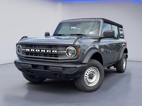 New 2025 Ford Bronco 4-Door image 2