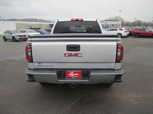Used 2018 GMC Sierra 1500 SLT w/ SLT Premium Package image 4