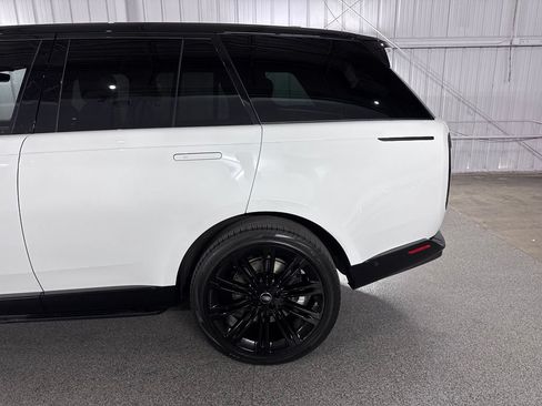 Used 2023 Land Rover Range Rover SE AWD/4WD image 14
