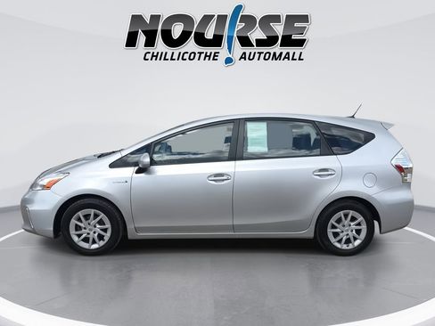 Used 2014 Toyota Prius V Three FWD image 5
