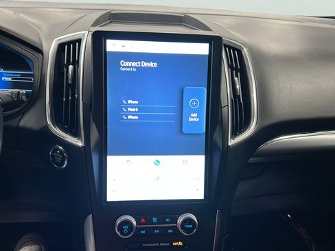 Used 2024 Ford Edge Titanium AWD/4WD image 22
