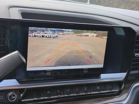 Used 2023 Chevrolet Silverado 1500 LT image 24