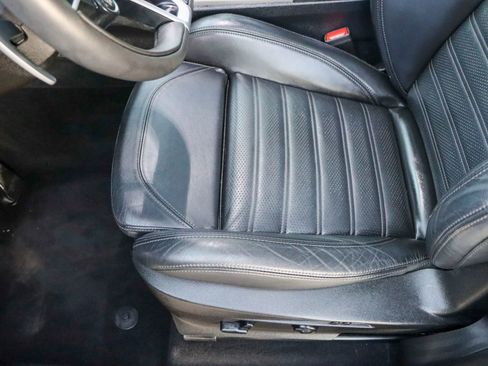 Used 2018 Alfa Romeo Stelvio Ti Sport image 16