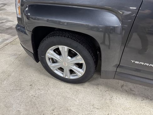 Used 2017 GMC Terrain SLE w/ Driver Alert Package I image 10