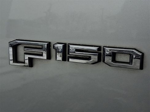 Used 2017 Ford F150 Lariat w/ Equipment Group 502A Luxury image 28