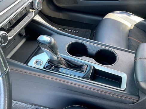 Certified 2022 Nissan Altima 2.5 SR w/ Midnight Edition Package image 16