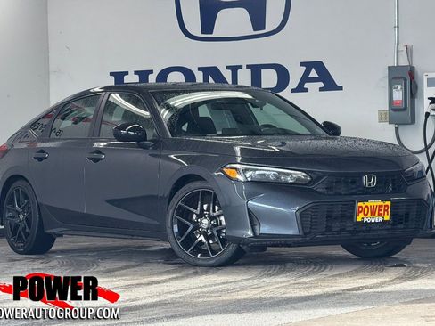 Used 2025 Honda Civic Sport image 1