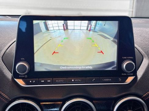 Certified 2022 Nissan Sentra SR w/ Midnight Edition image 11