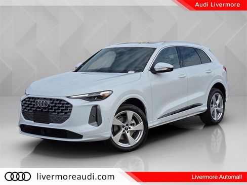 New 2025 Audi Q5 Premium Plus image 1