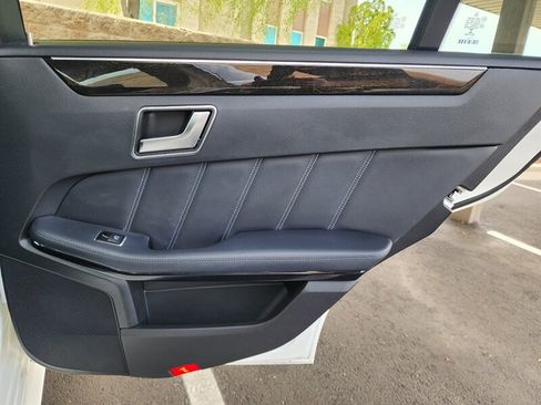 Used 2014 Mercedes-Benz E 350 Sedan image 77