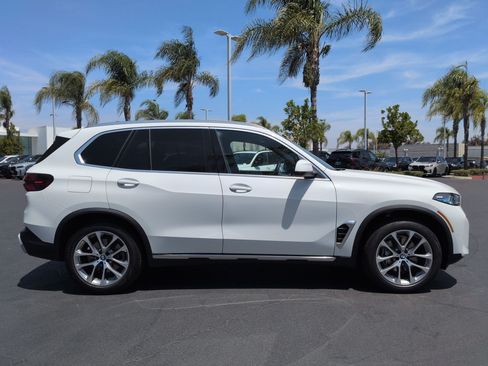 Certified 2025 BMW X5 sDrive40i RWD image 11
