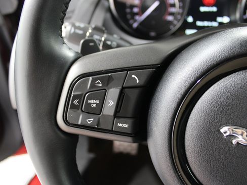 Used 2016 Jaguar F-TYPE Convertible RWD image 9