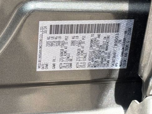 Used 2025 Nissan Rogue SV FWD image 21