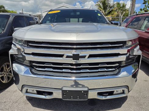 Used 2019 Chevrolet Silverado 1500 LTZ w/ LTZ Plus Package AWD/4WD image 3