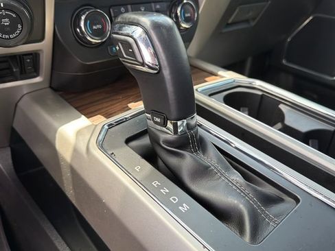 Used 2019 Ford F150 Lariat AWD/4WD image 31